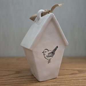 🏷️ B1G1 FREE 🏷️ Rae Dunn PERCH Birdhouse, Double Sided